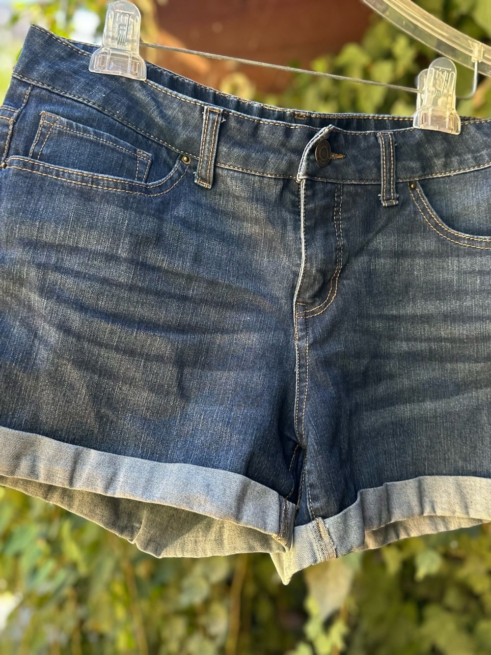 Time and Tru Medium Blue Rolled-Hem Jean Shorts